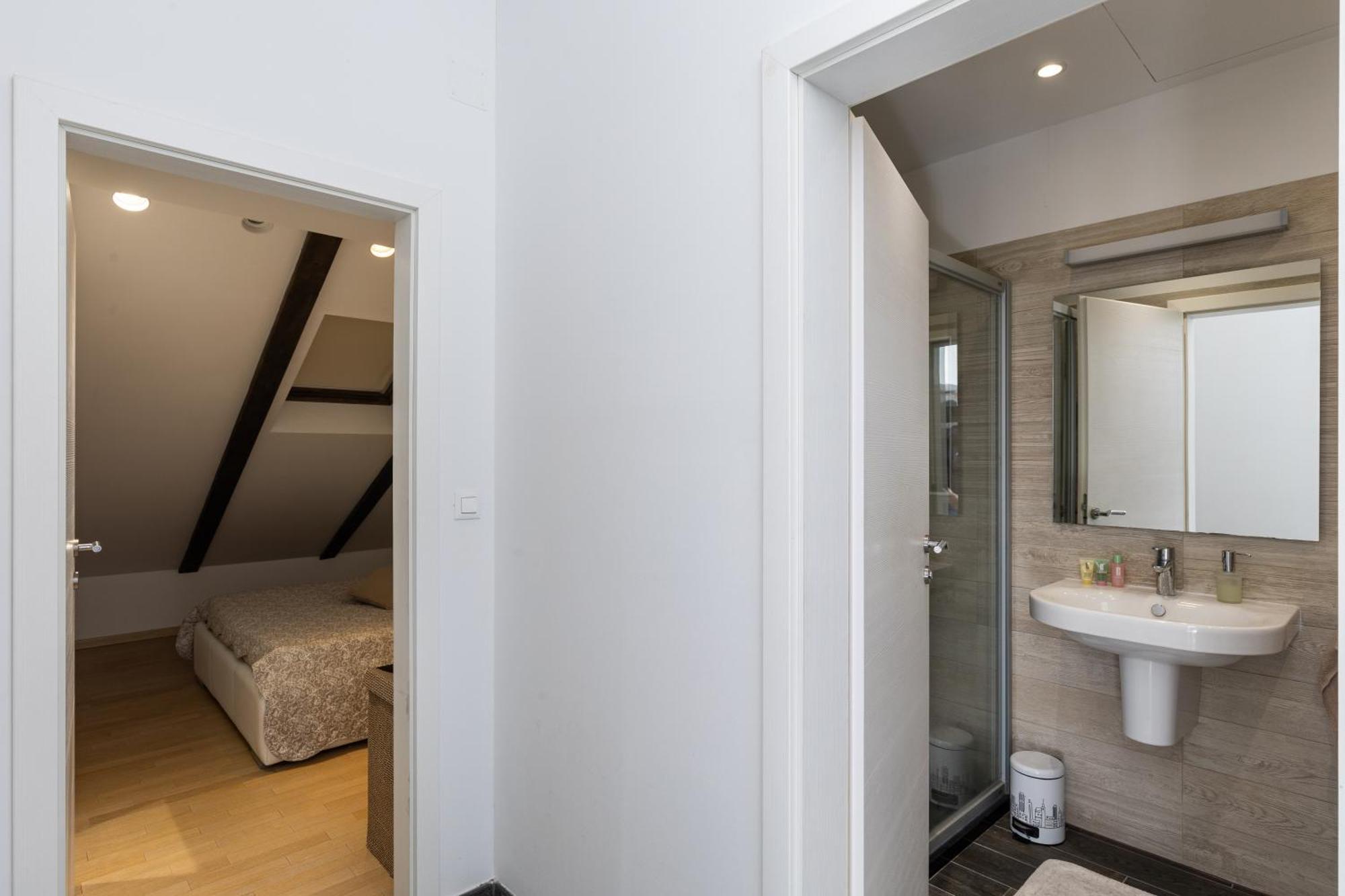 Marlea Sea-view Apartment *